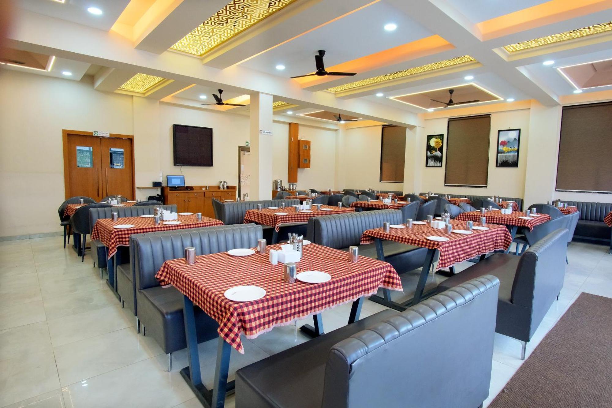 Hotel The Marion 纳西克 外观 照片