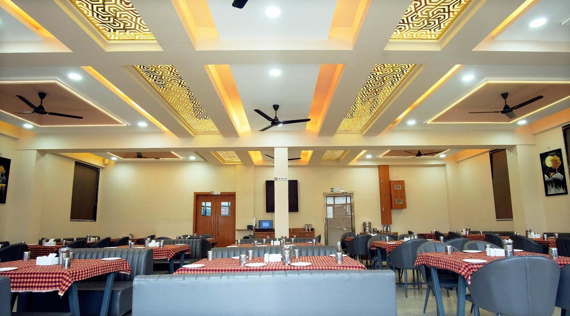 Hotel The Marion 纳西克 外观 照片