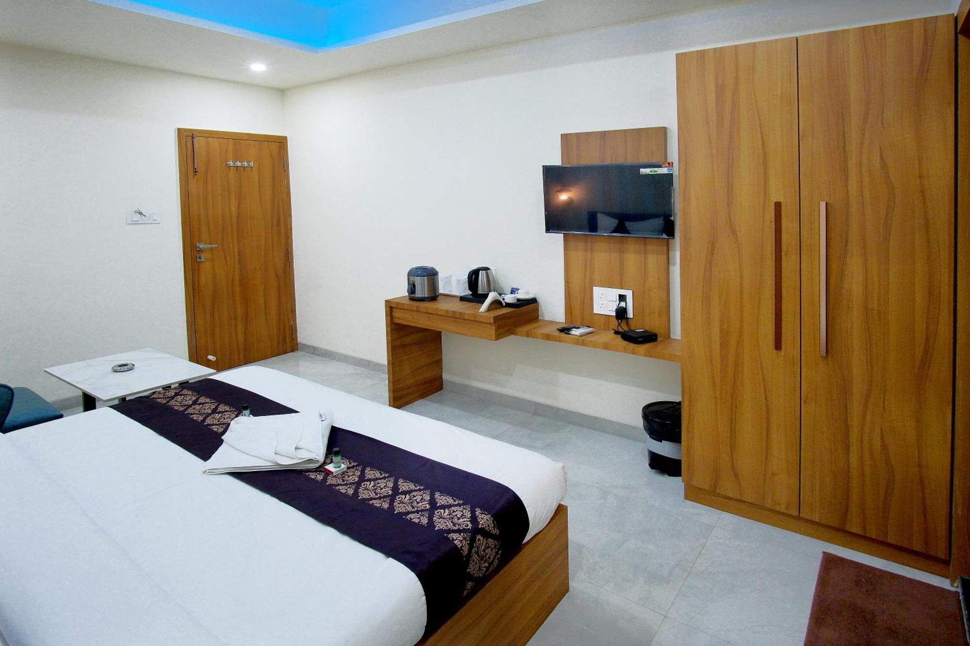 Hotel The Marion 纳西克 外观 照片